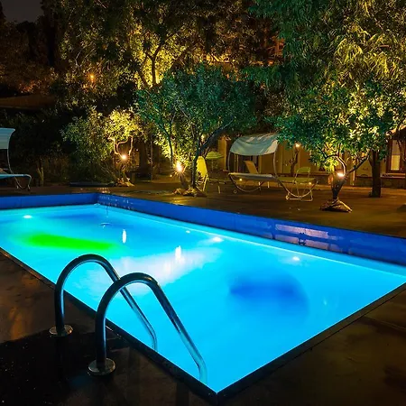 Medea Vacanze מלון דירות