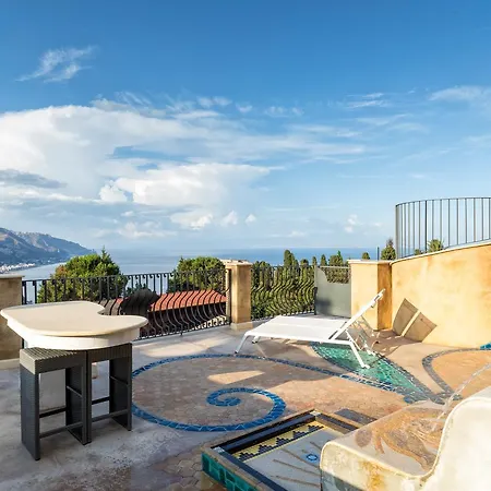 מלון דירות Medea Vacanze 4*