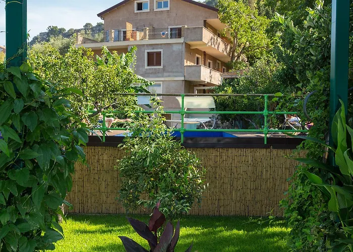 Ξενοδοχείο με διαμερίσματα Medea Vacanze
