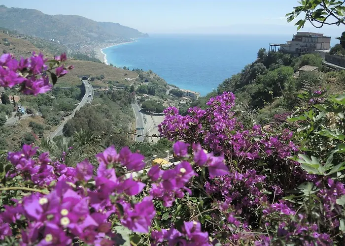 Ξενοδοχείο με διαμερίσματα Medea Vacanze 4*