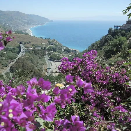 アパートホテル Medea Vacanze 4*